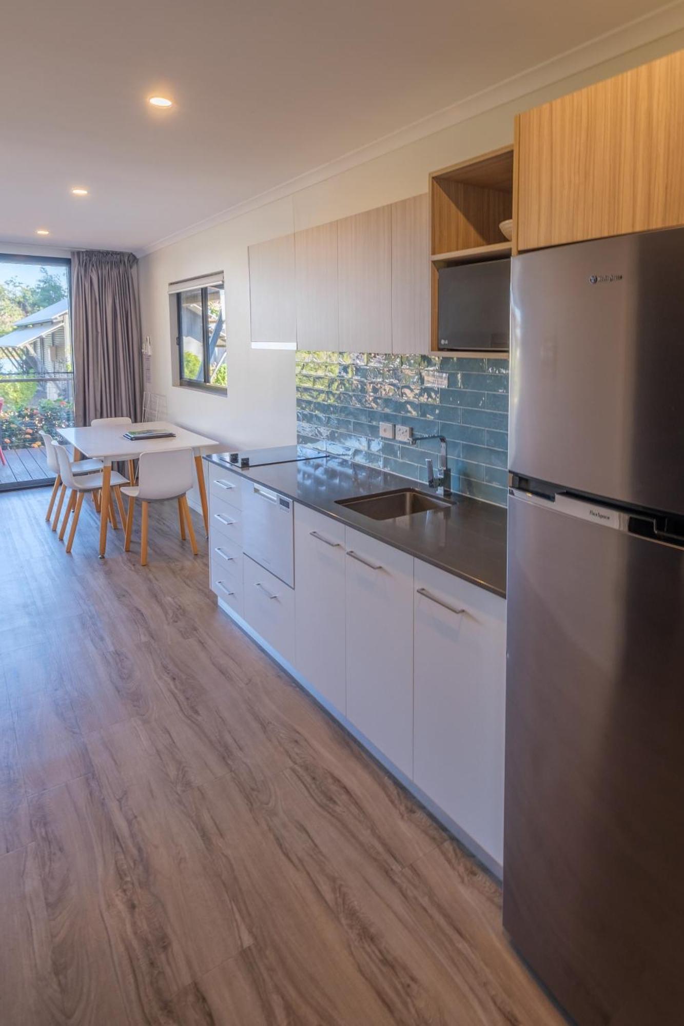 Kimberleyland Waterfront Holiday Park カナナラ エクステリア 写真